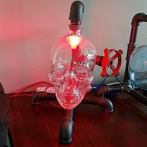 Crystal Skull Red vodka light